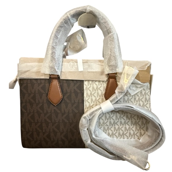 Michael Kors “Sheila” Two-Tone Metallic Signature Logo Satchel * All Inclusive! - Picture 2 of 8